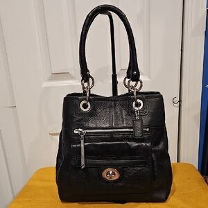 Coach Hampton Pebbled Black Leather Shoulder/Tote Bag. J1078-F15694 EUC